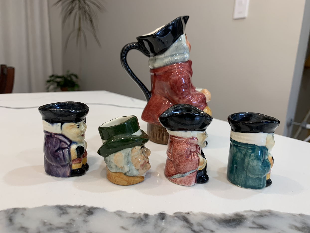 Five Toby Mugs image indicator(8)