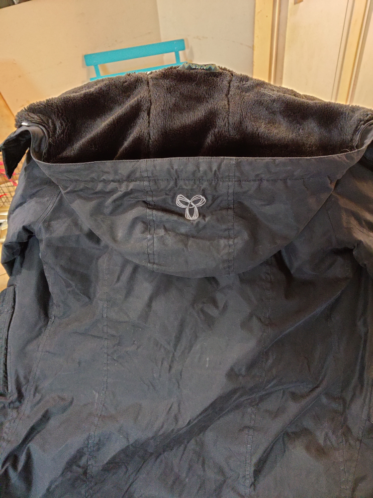 TnA's "Aspen" winter jacket, black, size medium image indicator(2)