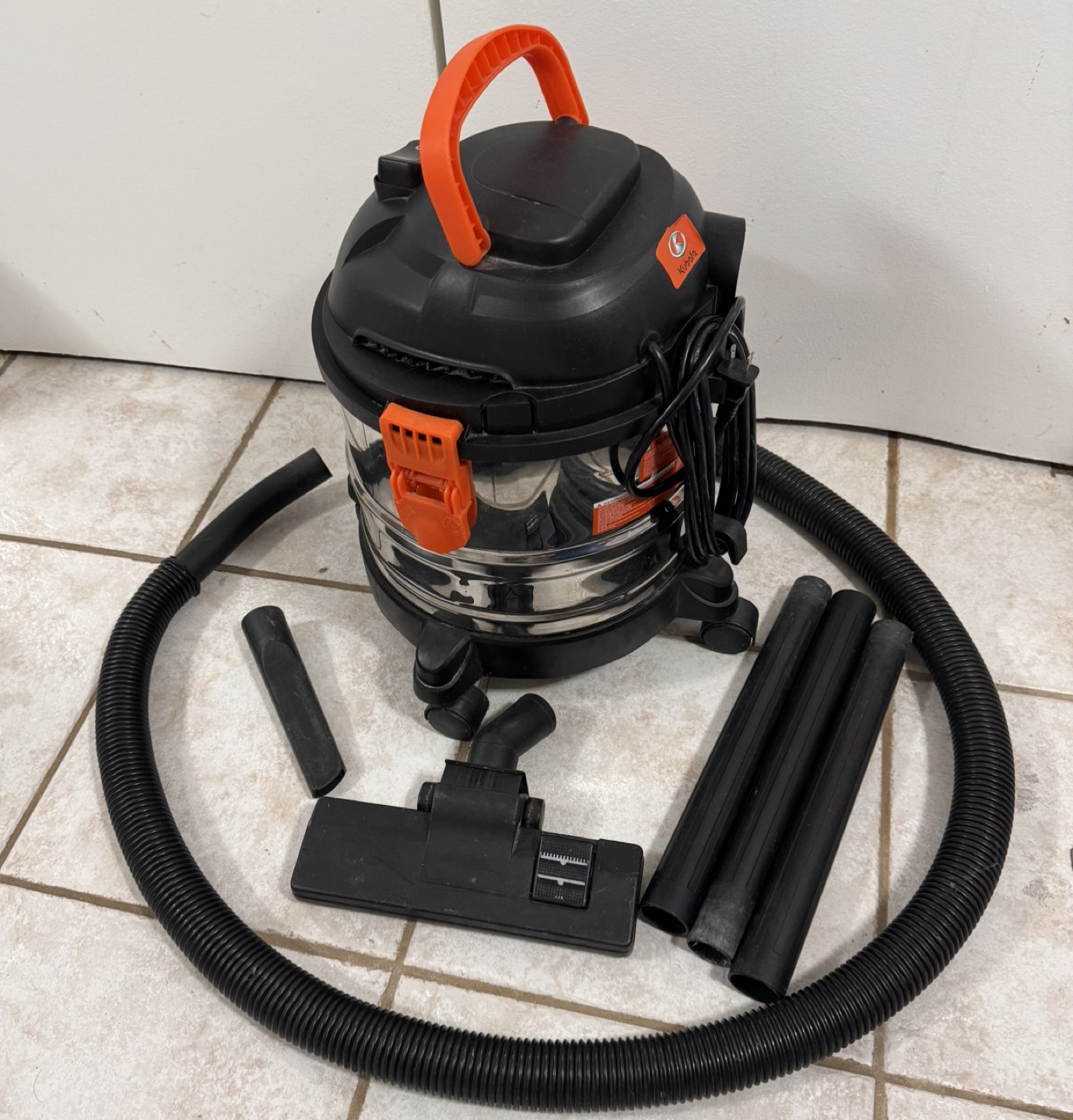 Moving Sale! - Kubota Heavy duty shop vacuum cleaner - photo 2