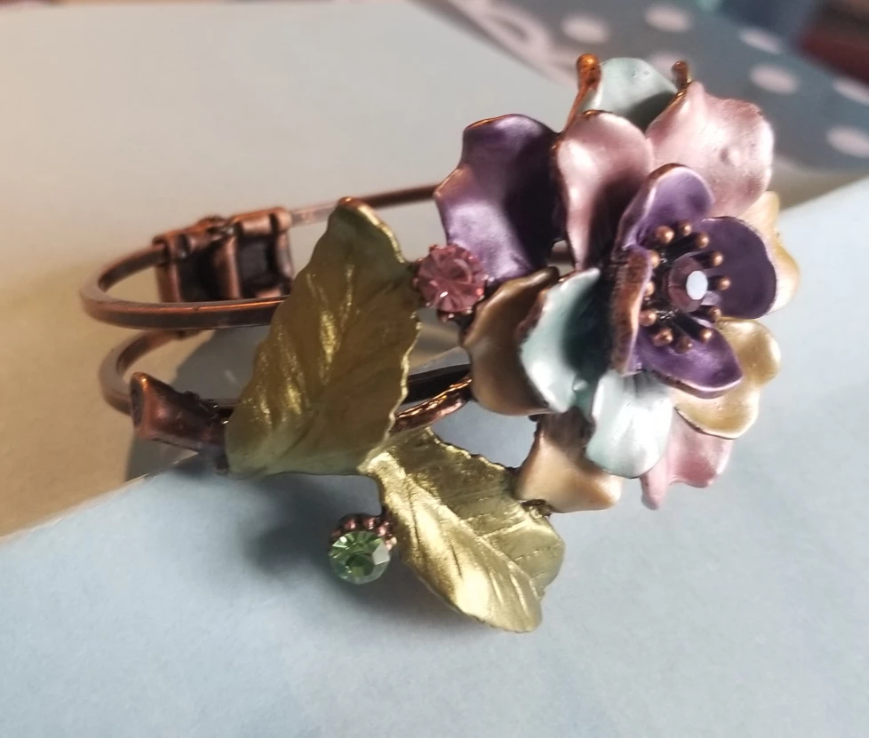 Women's Flower Bracelet - photo 2