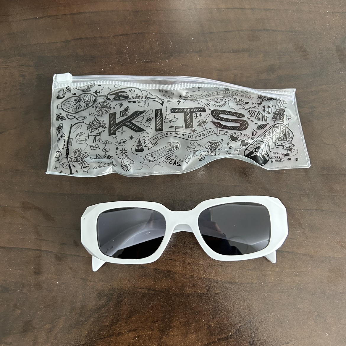 KITS white rectangular retro sunglasses image indicator(2)