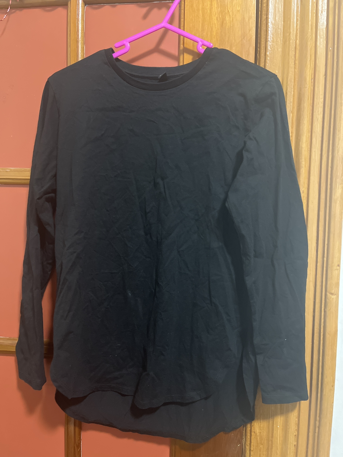 UNIQLO xs tops thumbnail