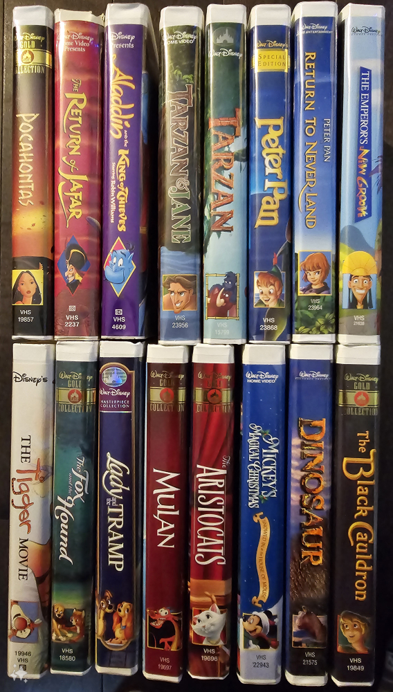 Disney VHS Movies - lot of 12 movies image indicator(2)