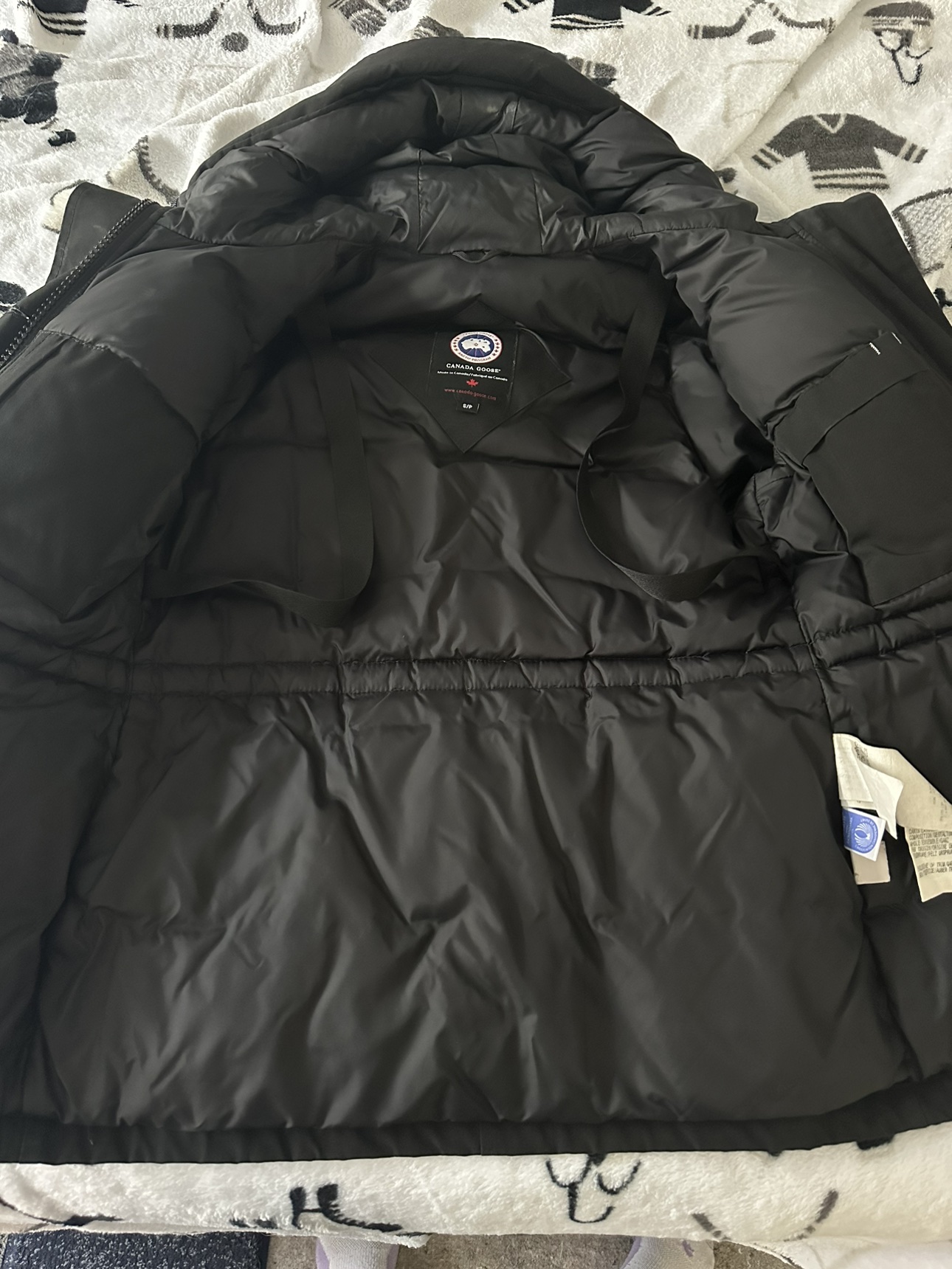 Canada Goose Montebello size S image indicator(3)