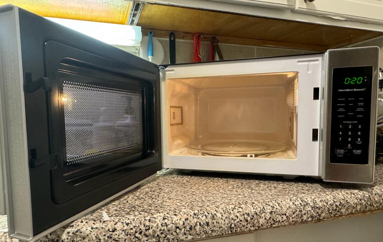 microwave - photo 2