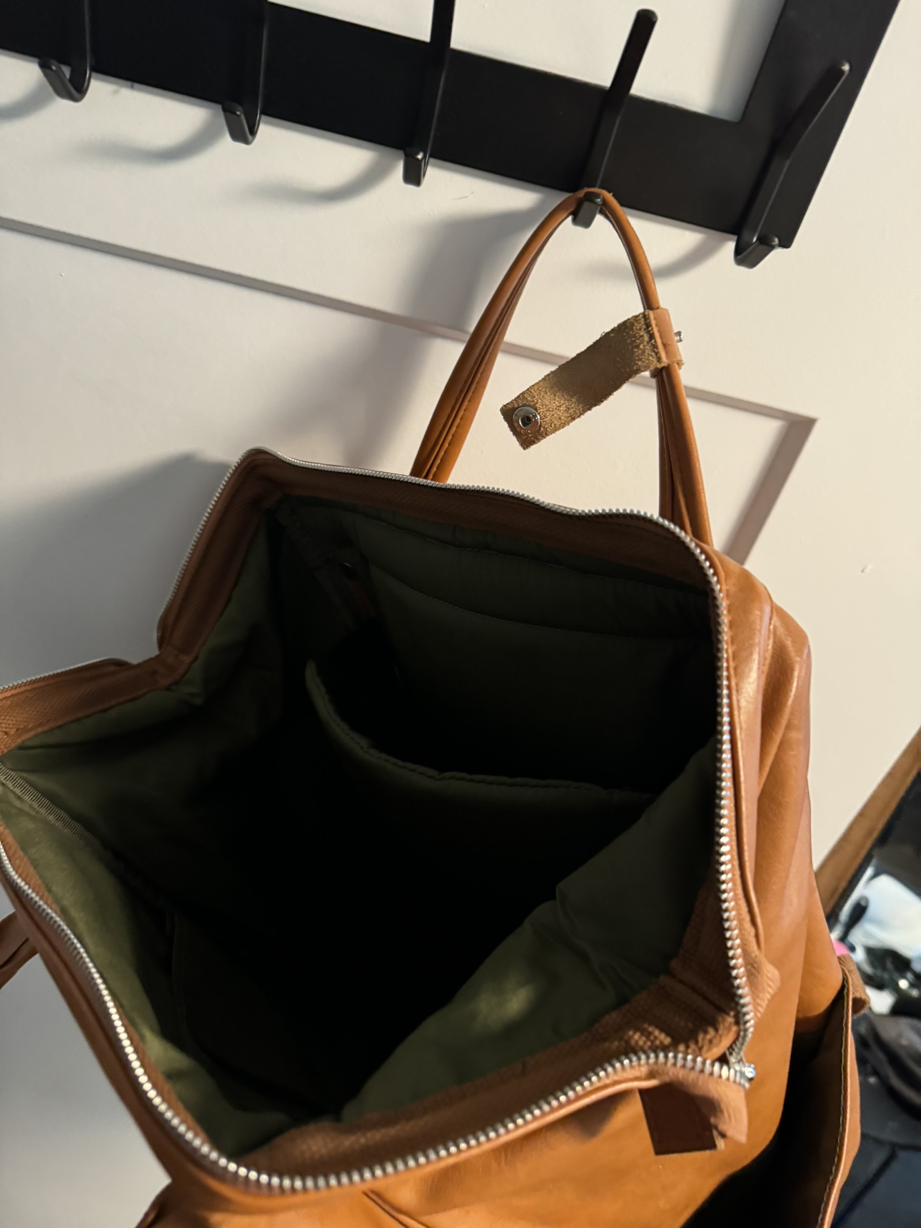 Anello Backpack - Leather - Brand New image indicator(4)