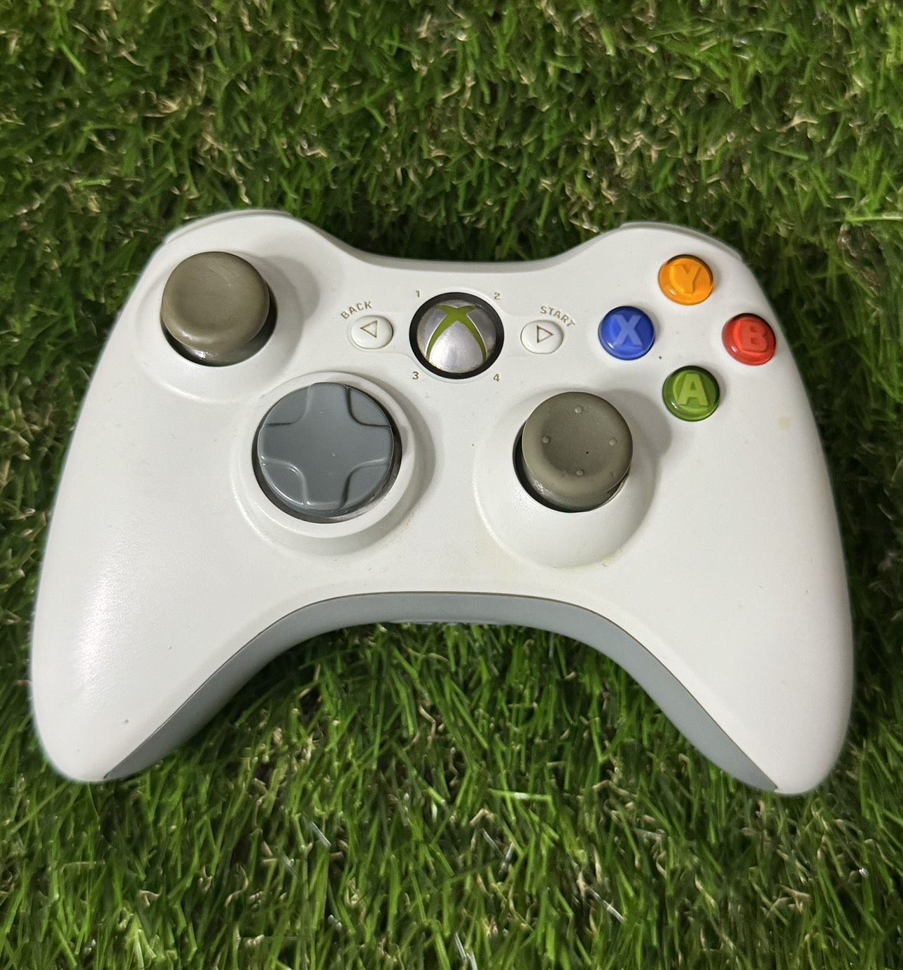 Microsoft Xbox 360 Wireless Controller thumbnail
