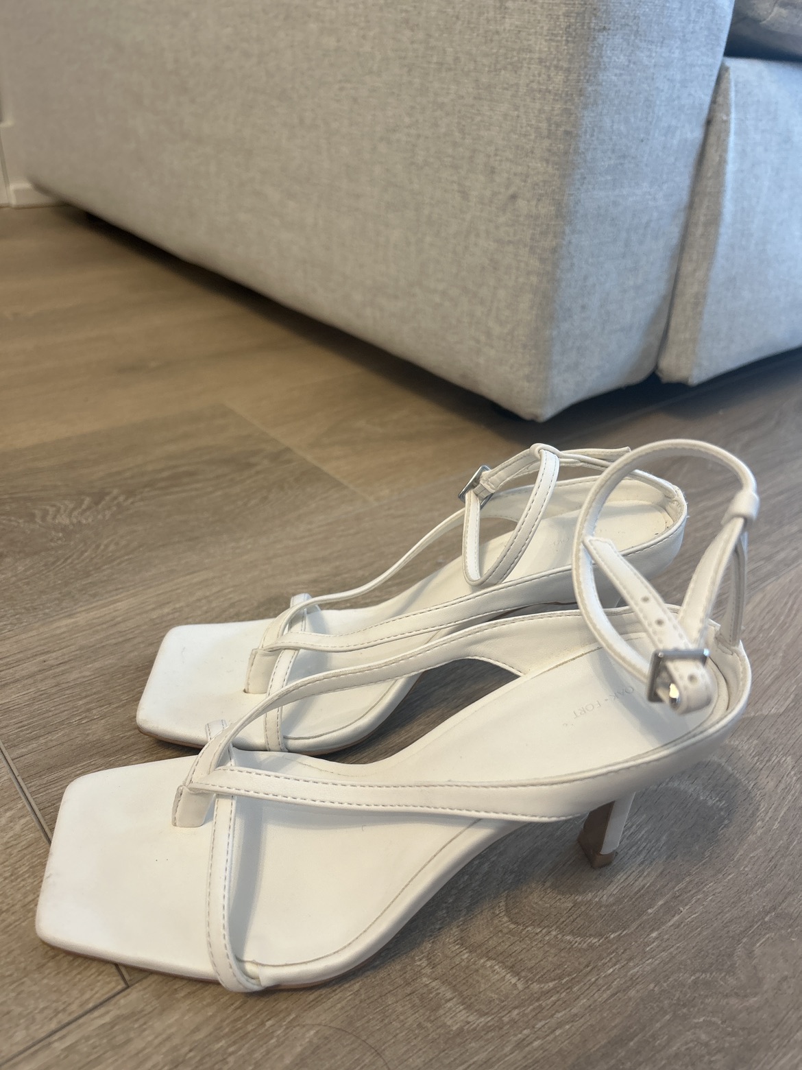 Oak + Fort white sandals - photo 3