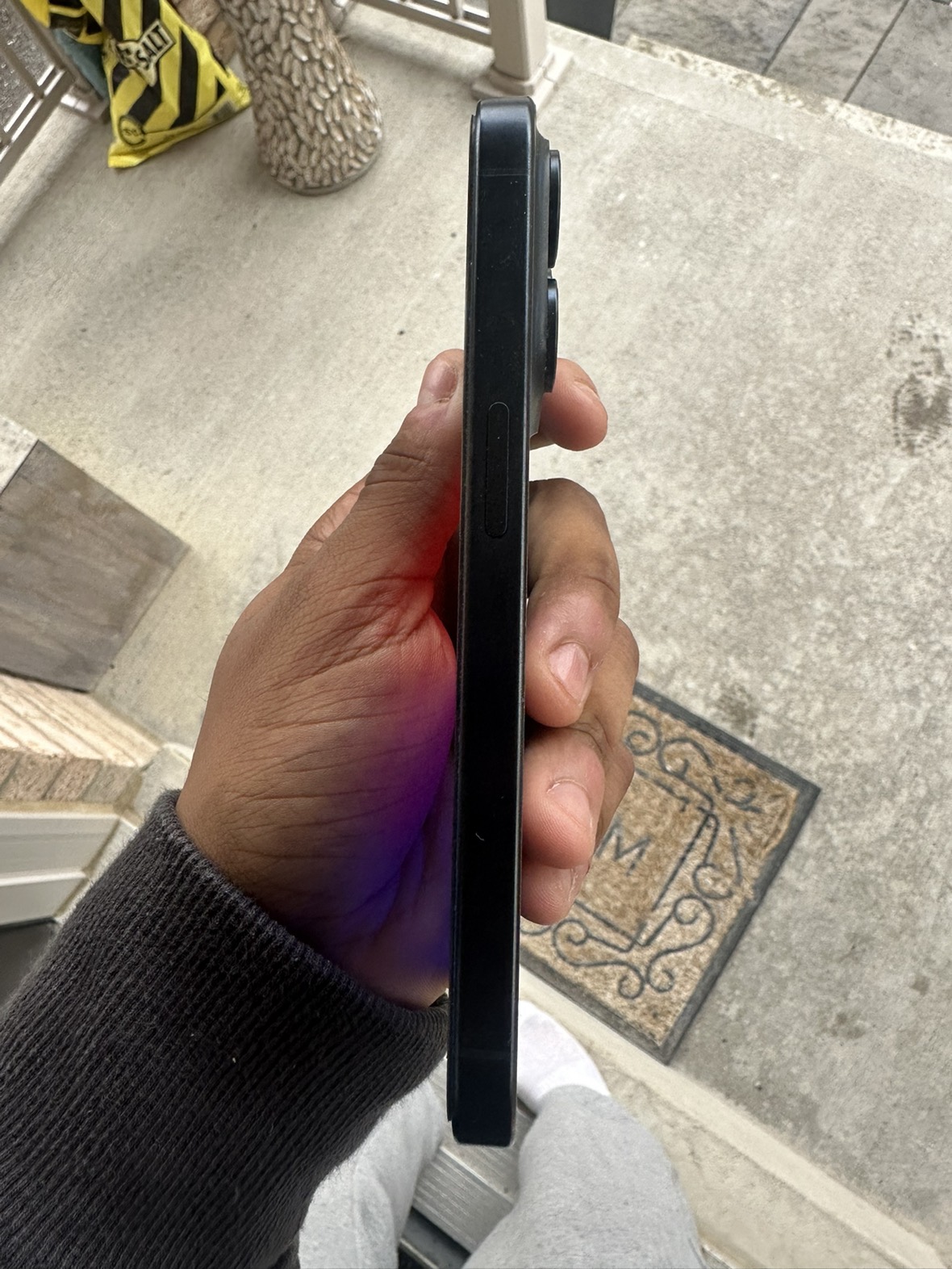 iPhone 15 pro - photo 3