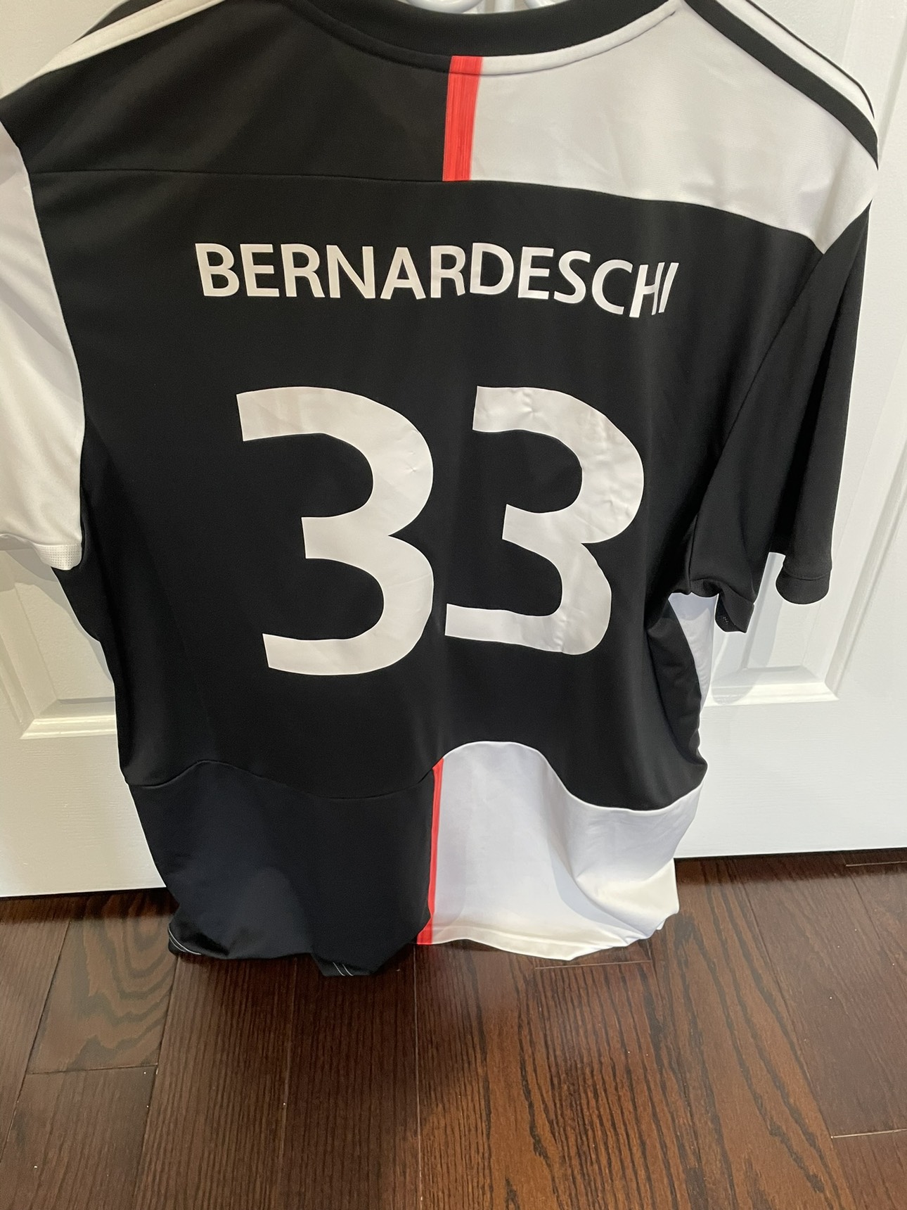 JUVENTUS iconic Jersey thumbnail