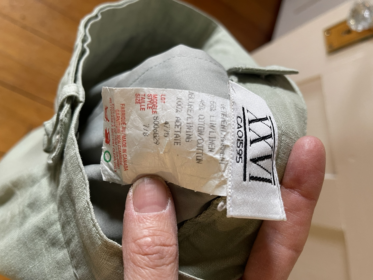 Green linen pencil skirt size small image indicator(2)