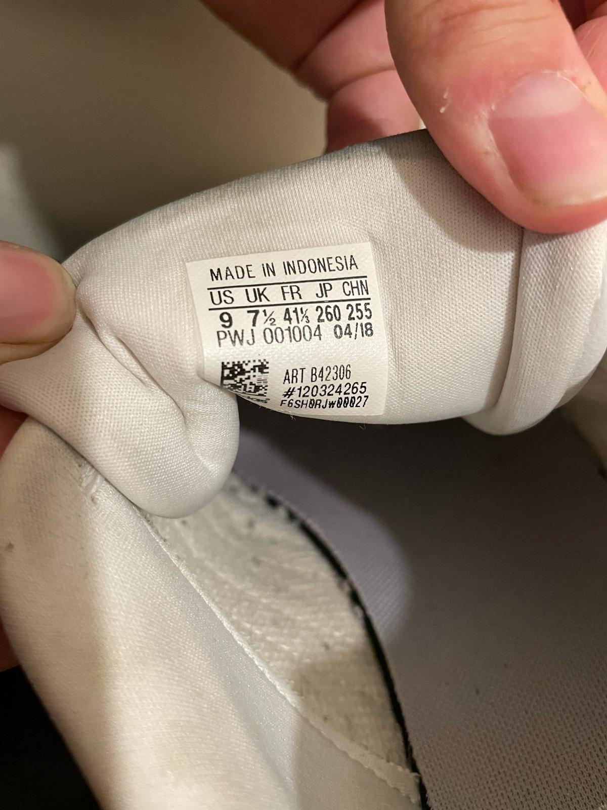Woman’s shoes - photo 3