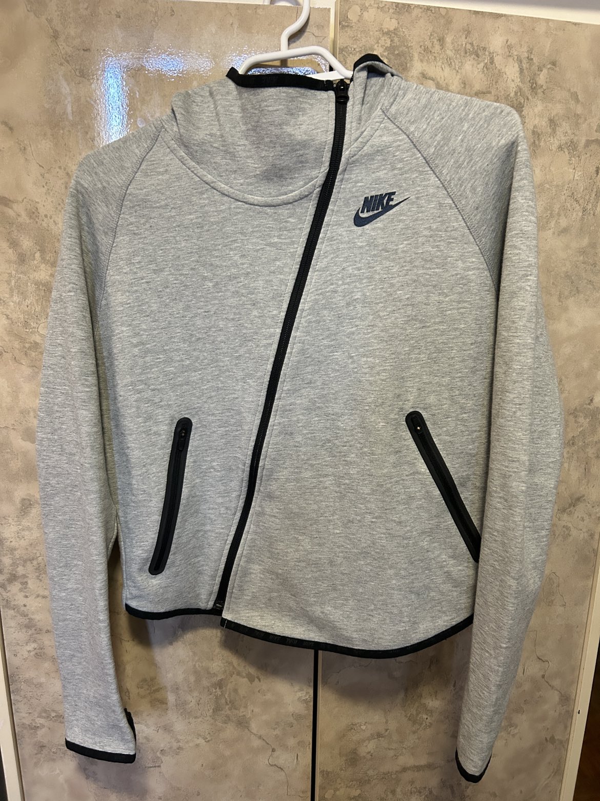 Nike Tech Fleece Butterfly Hooded Jacket image indicator(2)