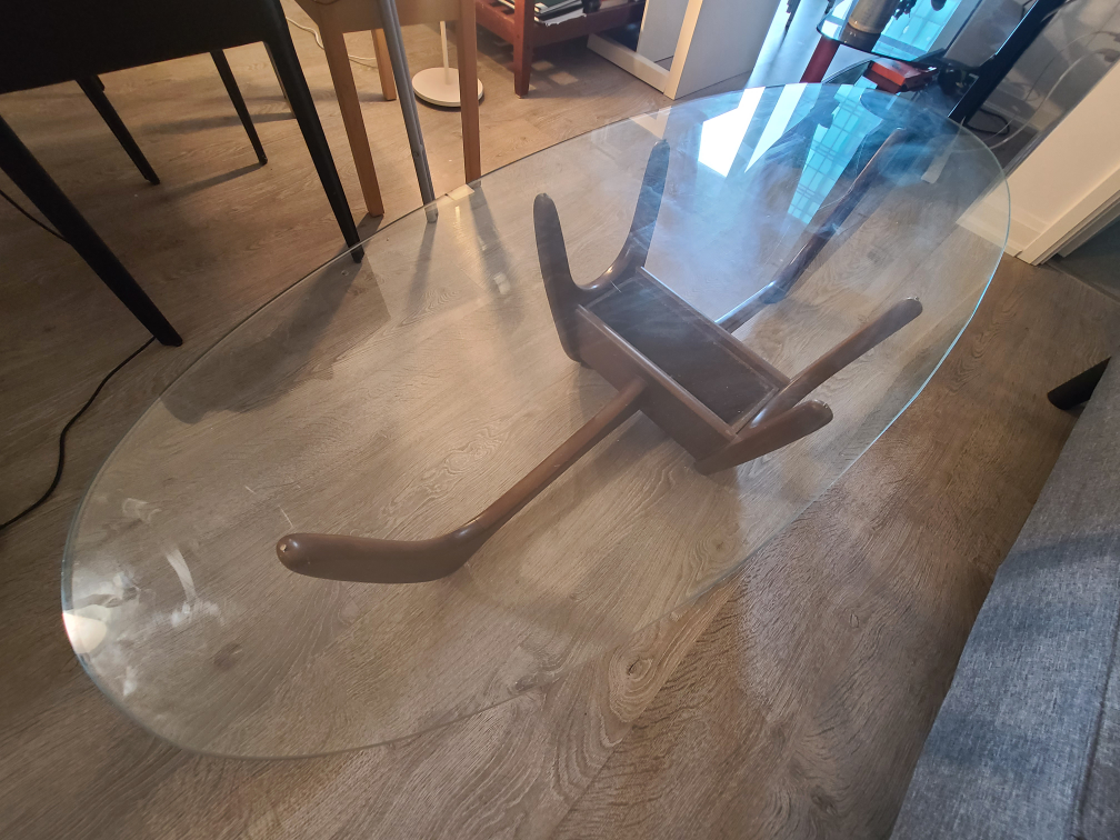 Oval wood and glass coffee table🥕 thumbnail