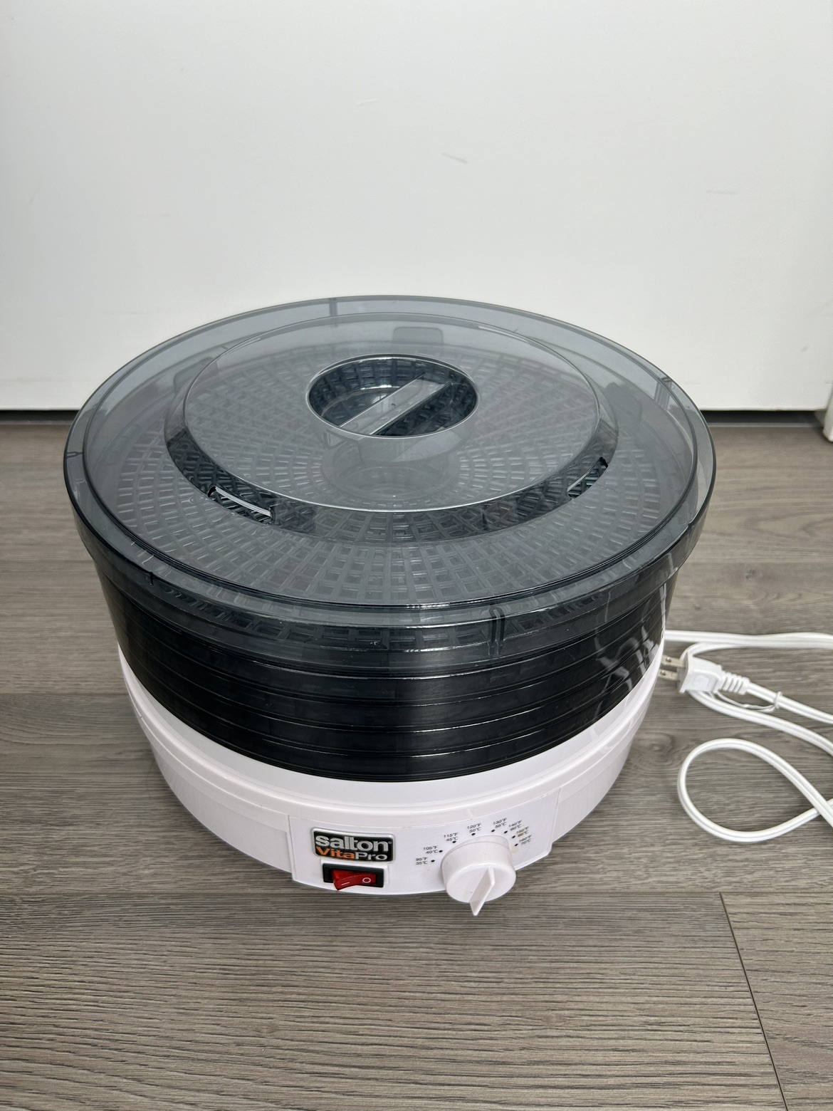 Salton food dehydrator - photo 2