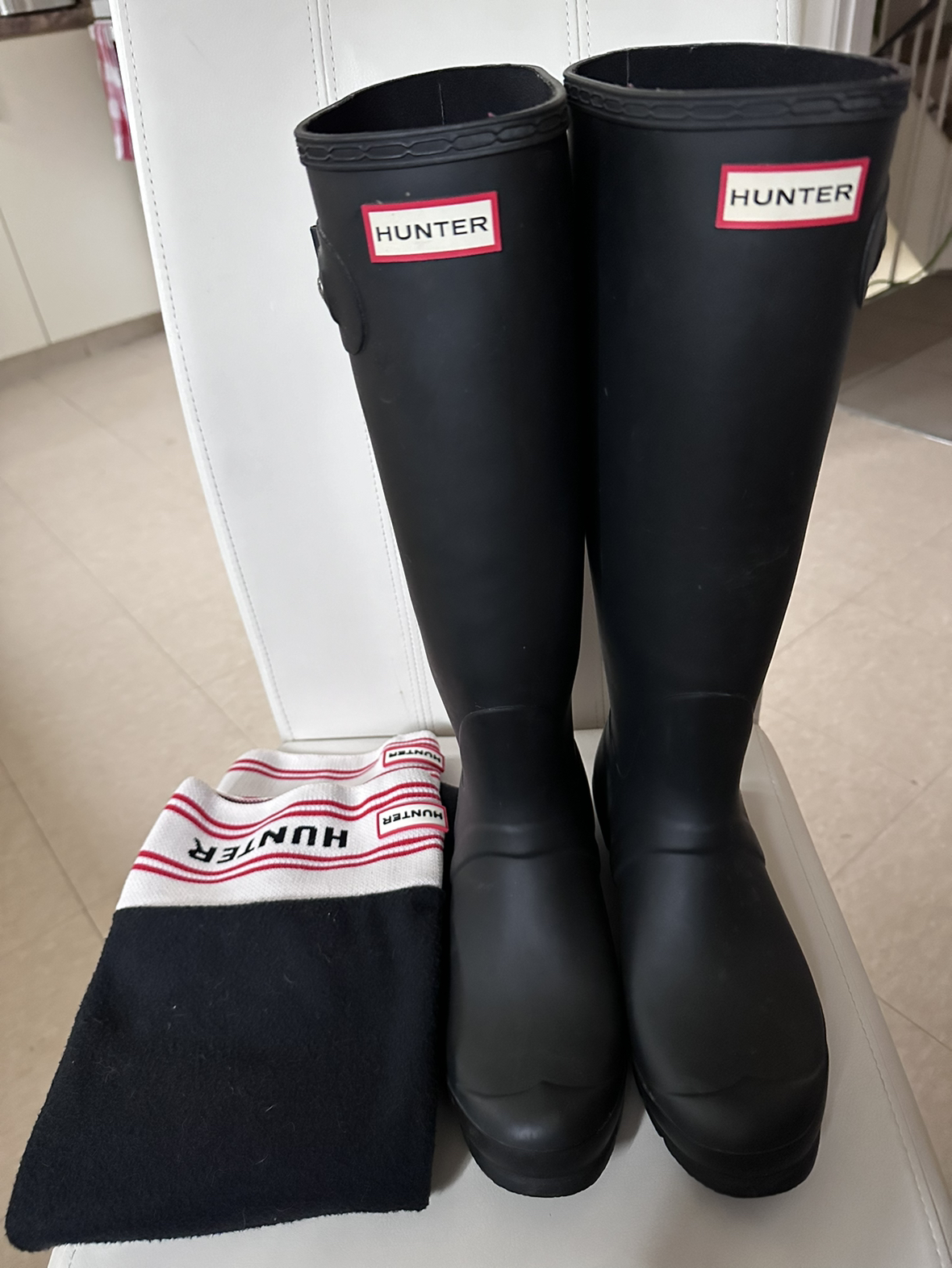 Women’s Hunter Boots and Socks Size 9