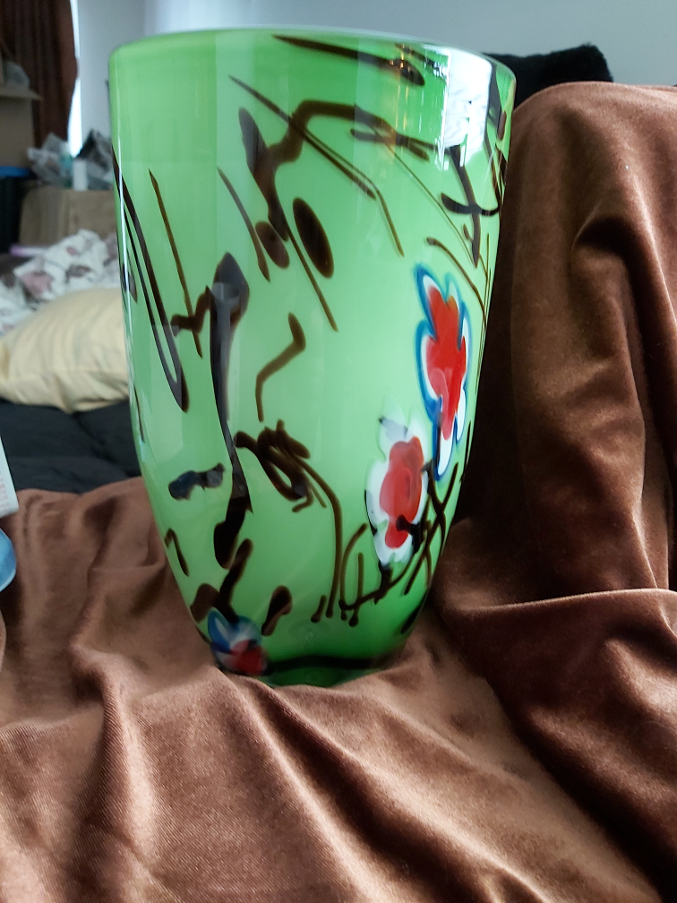Beautiful green mulit color vase thumbnail