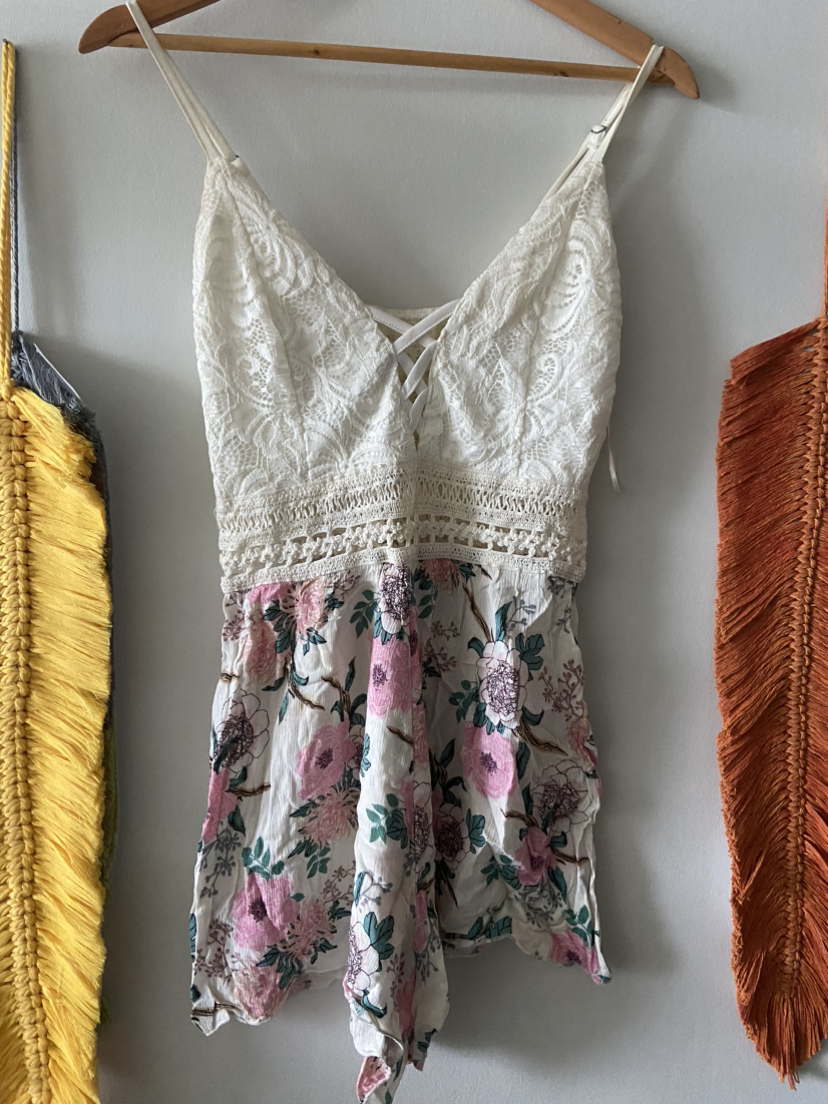 Lots of almost new clothes