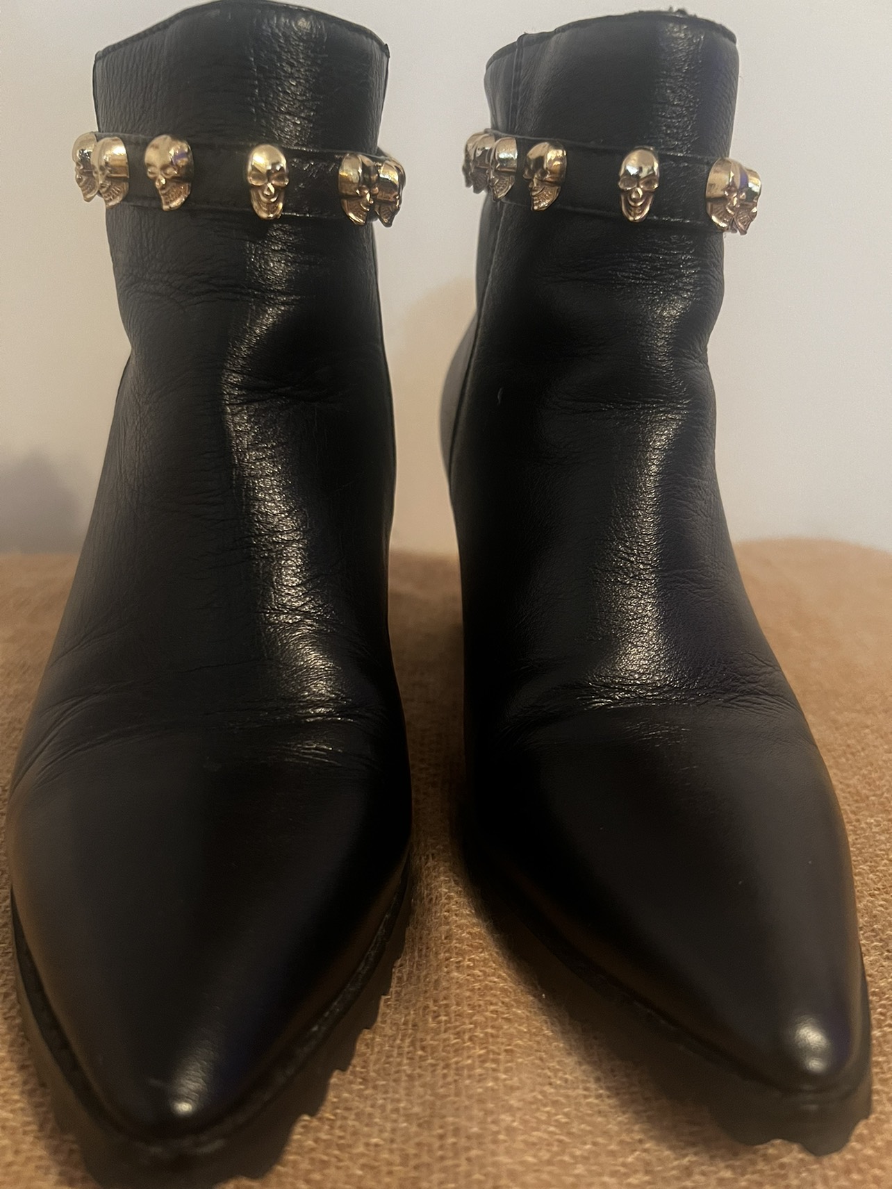 Alexander MqQueen Ankle Boots image indicator(3)