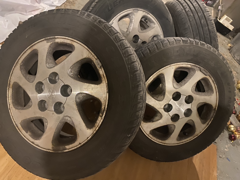 OEM Toyota rims 15 inch image indicator(3)