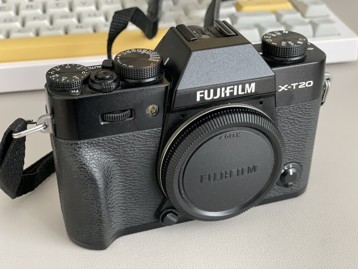 Fuji X-T20 body (black)