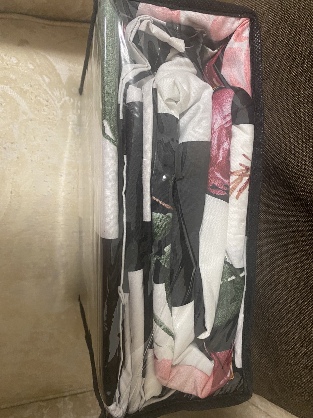 Queen bed sheet - photo 3