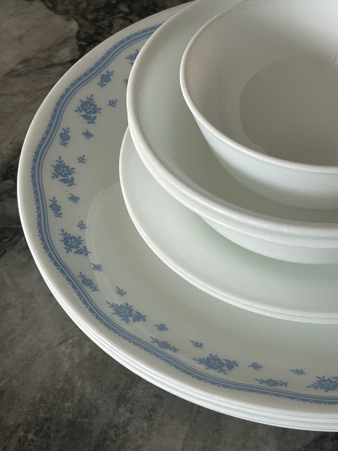 Corelle Dishes and Utensils 🥕 - photo 3