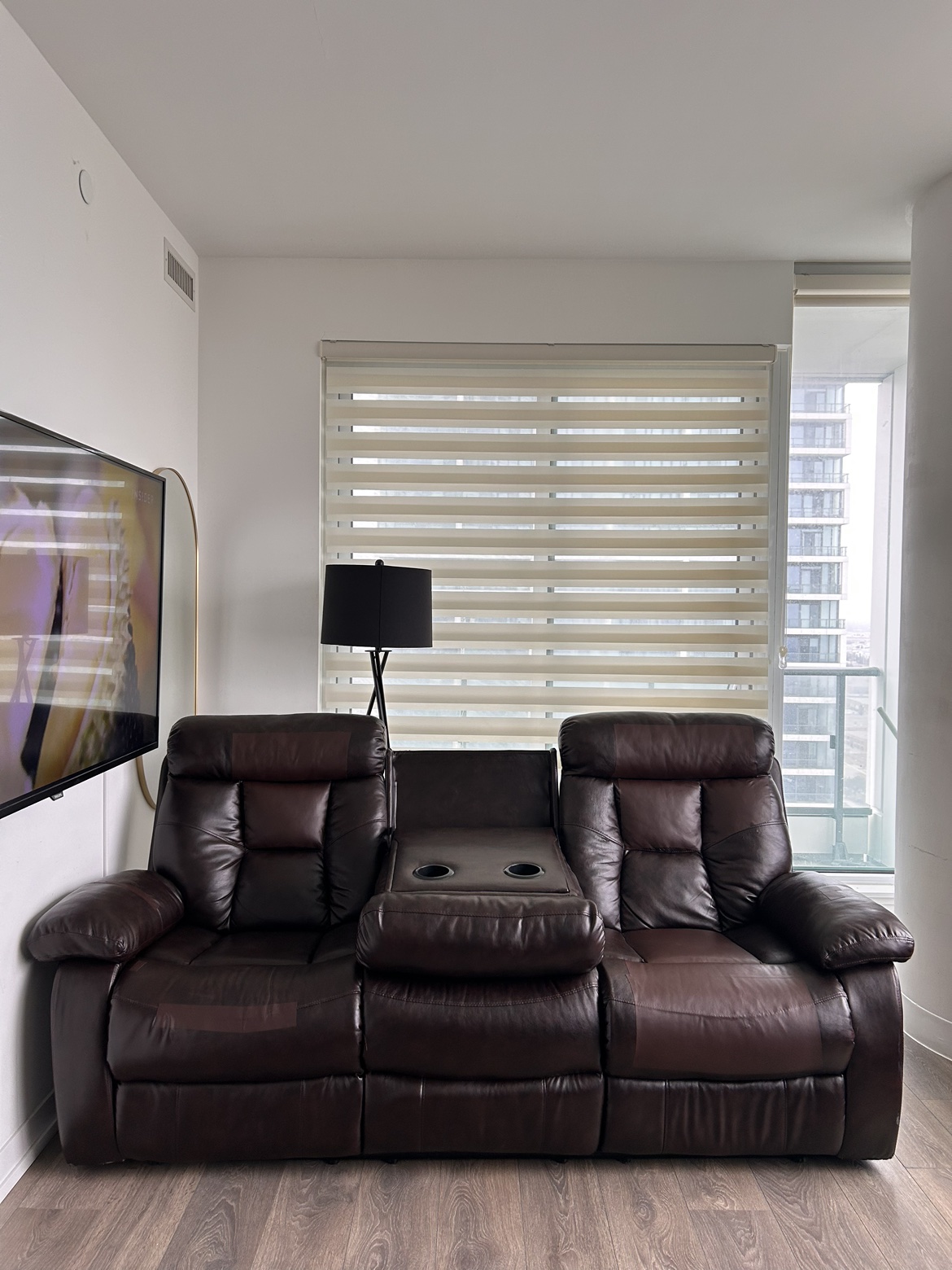 Recliner Couch image indicator(5)