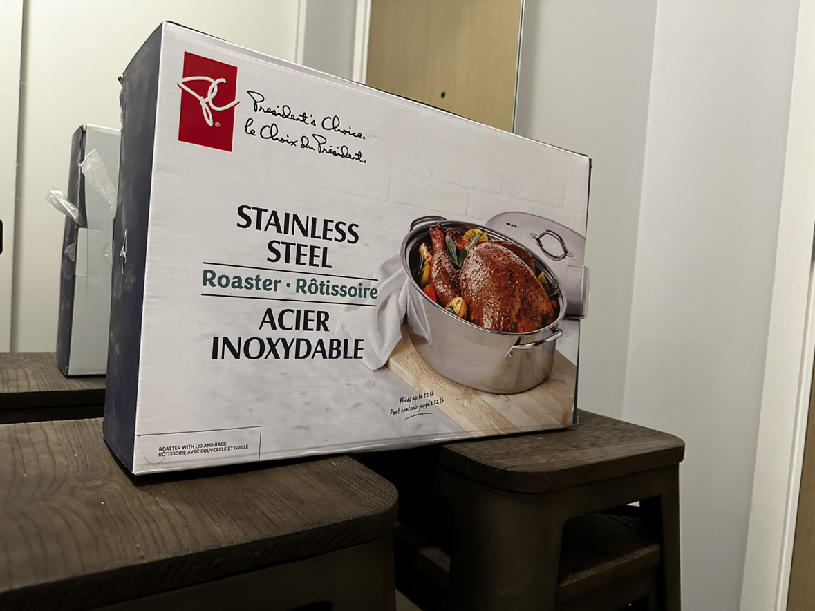 Presidents Choice stainless steel Roaster Pan w/Lid