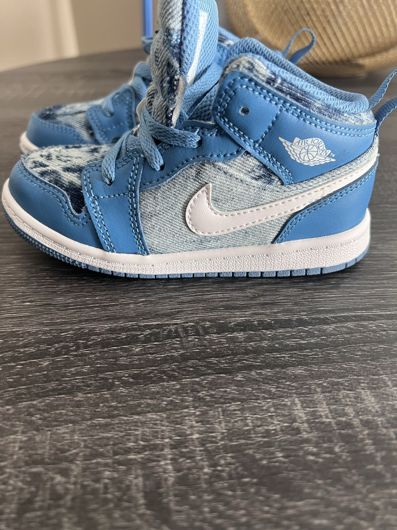 Nike Air Jordan Retro 1 Mid TD Washed Denim Blue DM8950-400 - photo 2