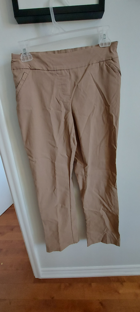 Reitman's pants size 6 petite image indicator(2)