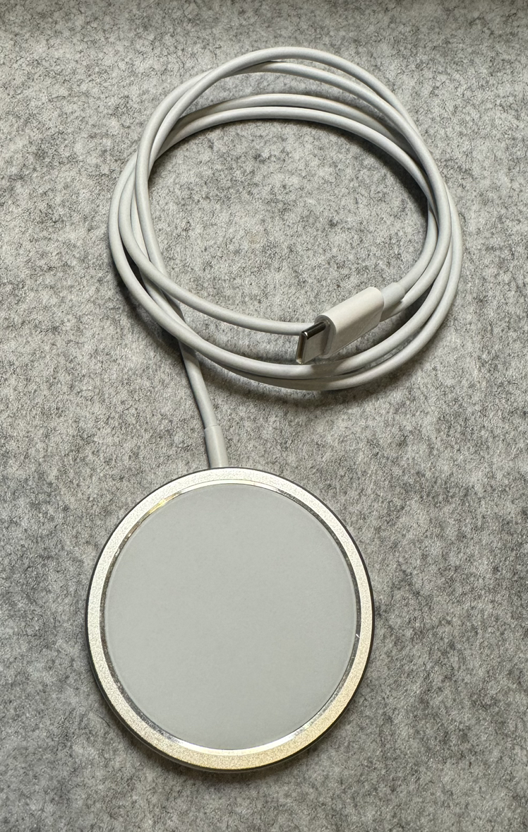 Magsafe charger thumbnail