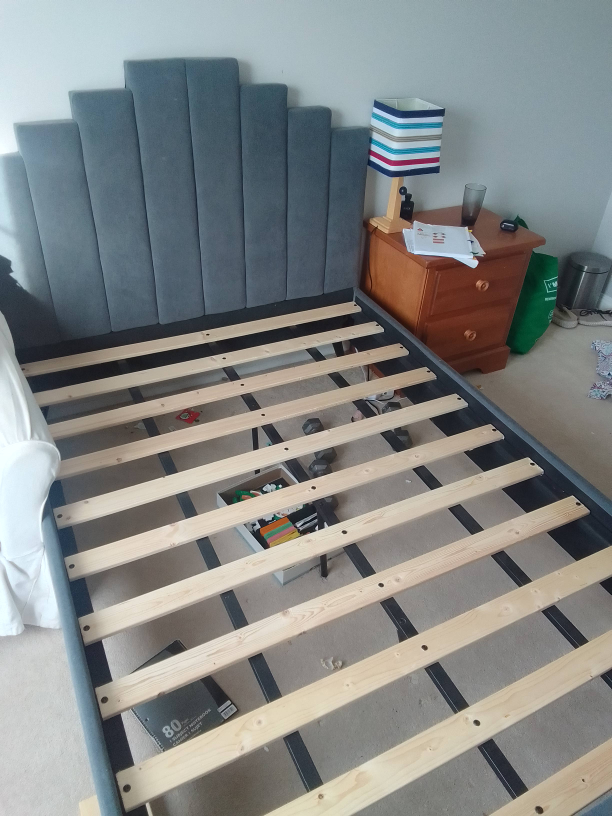 queen size bed frame - photo 3