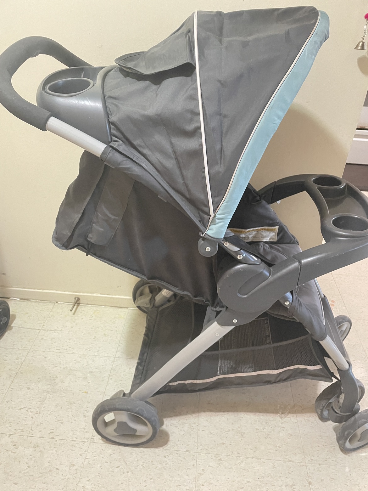 Graco Stroller with car seat - photo 3