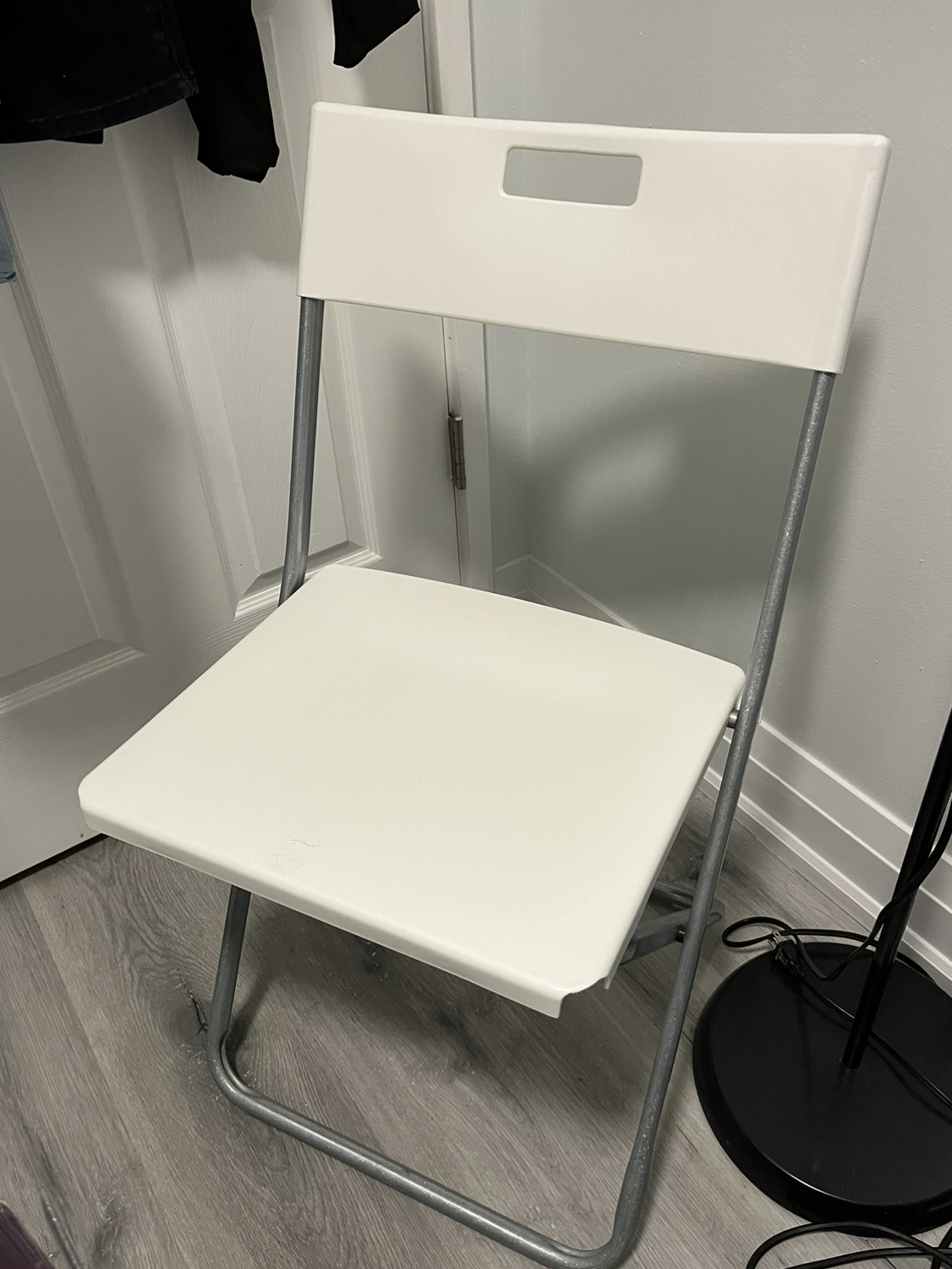 IKEA foldable chair thumbnail