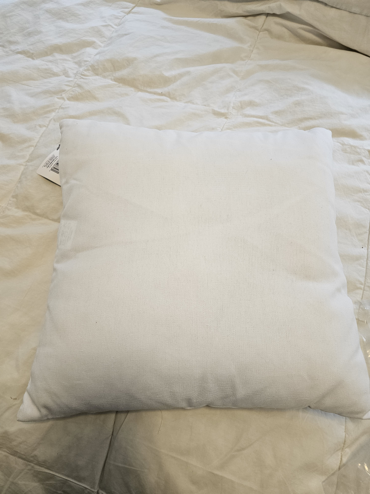 BNWT Gold and White Throw Pillow Cushions image indicator(7)