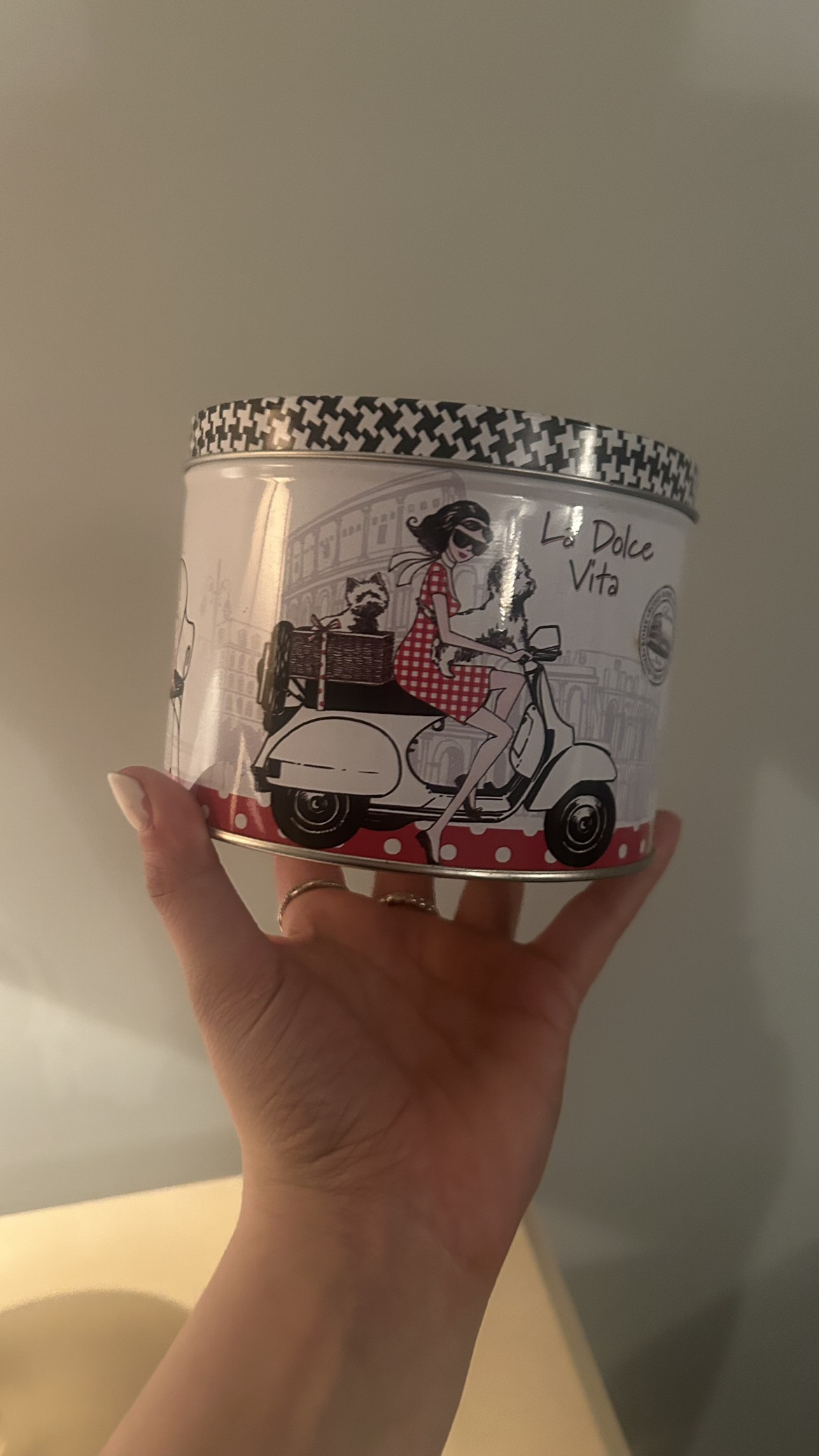 Little Storage Tin image indicator(3)