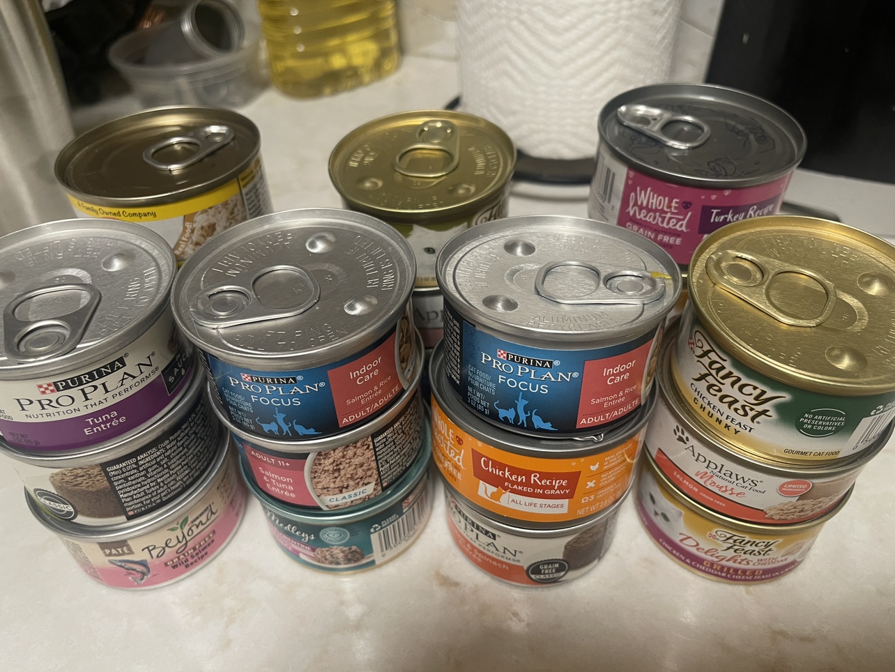 🥕21 cans of cat food and toys thumbnail