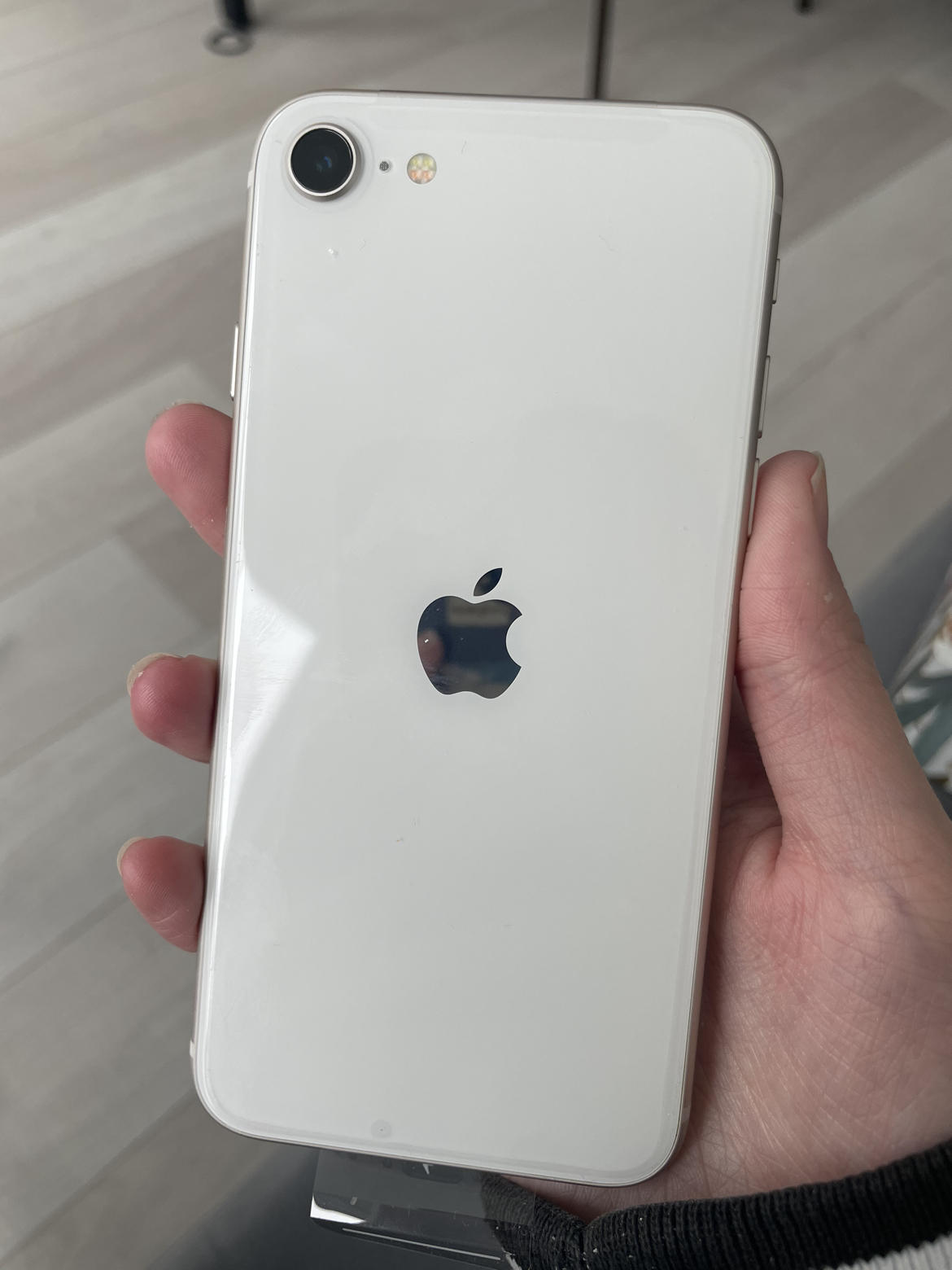 iPhone SE 2022 3rd Gen (128GB) - photo 3
