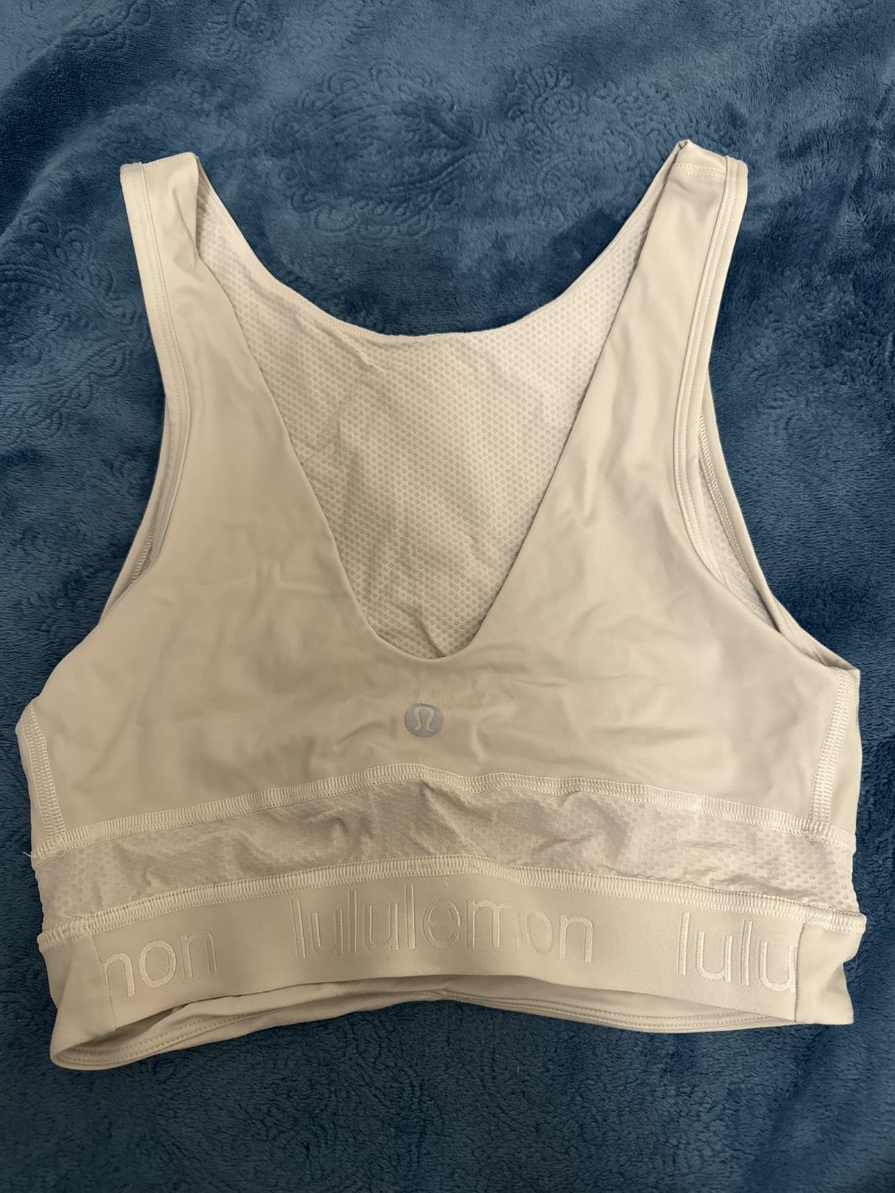 Lululemon crop tank top image indicator(2)