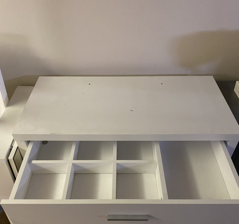 Makeup Vanity with Seat - photo 2