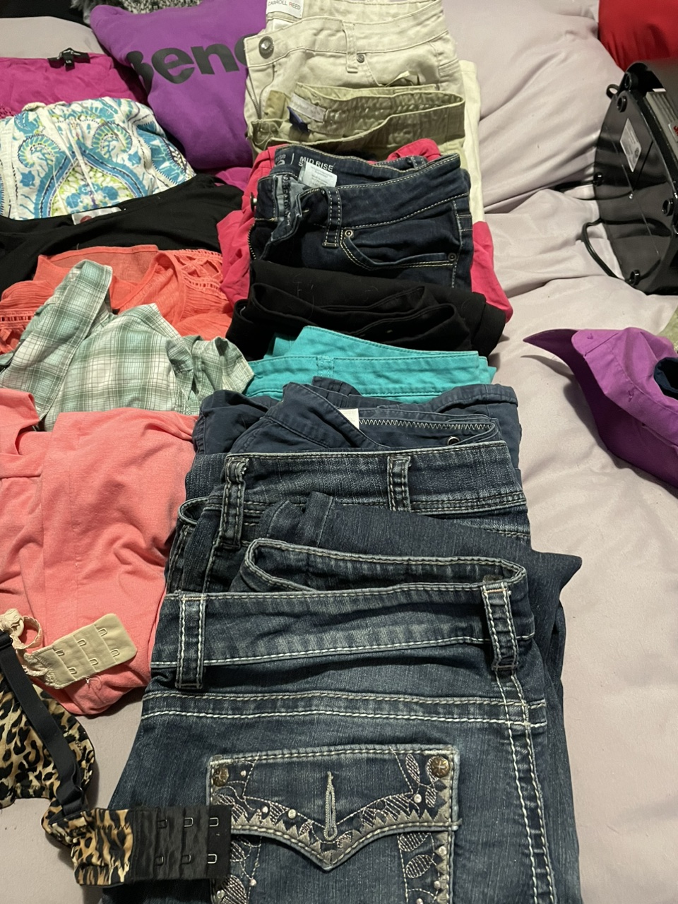 🧡Large Lot Woman’s clothing #freecycle - photo 2