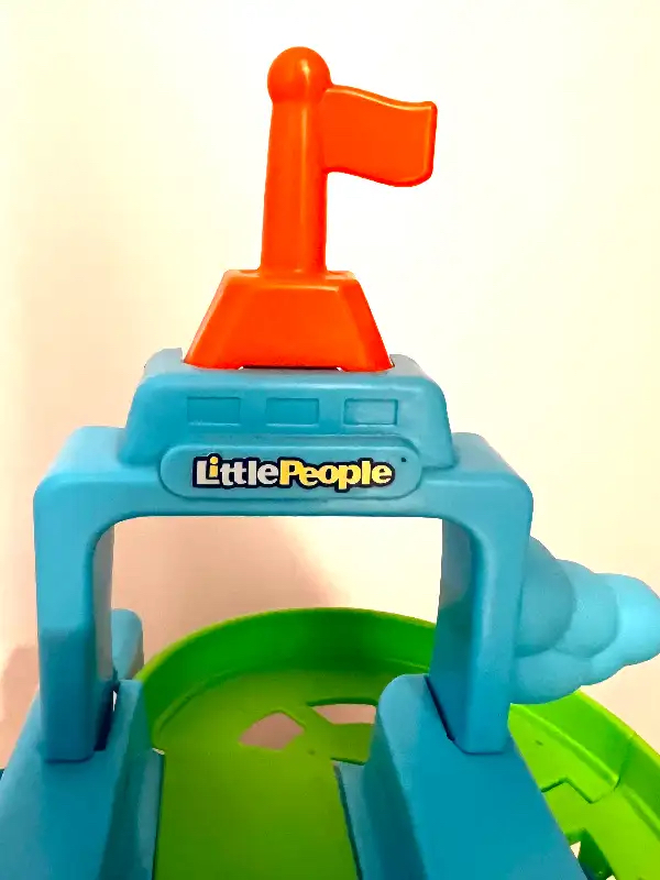 FISHER PRICE Little People City Skyway Dual Car Ramp - photo 2