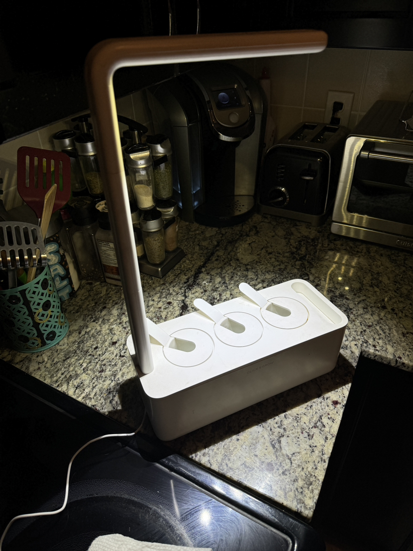 Click and grow indoor smart garden 3 - photo 3