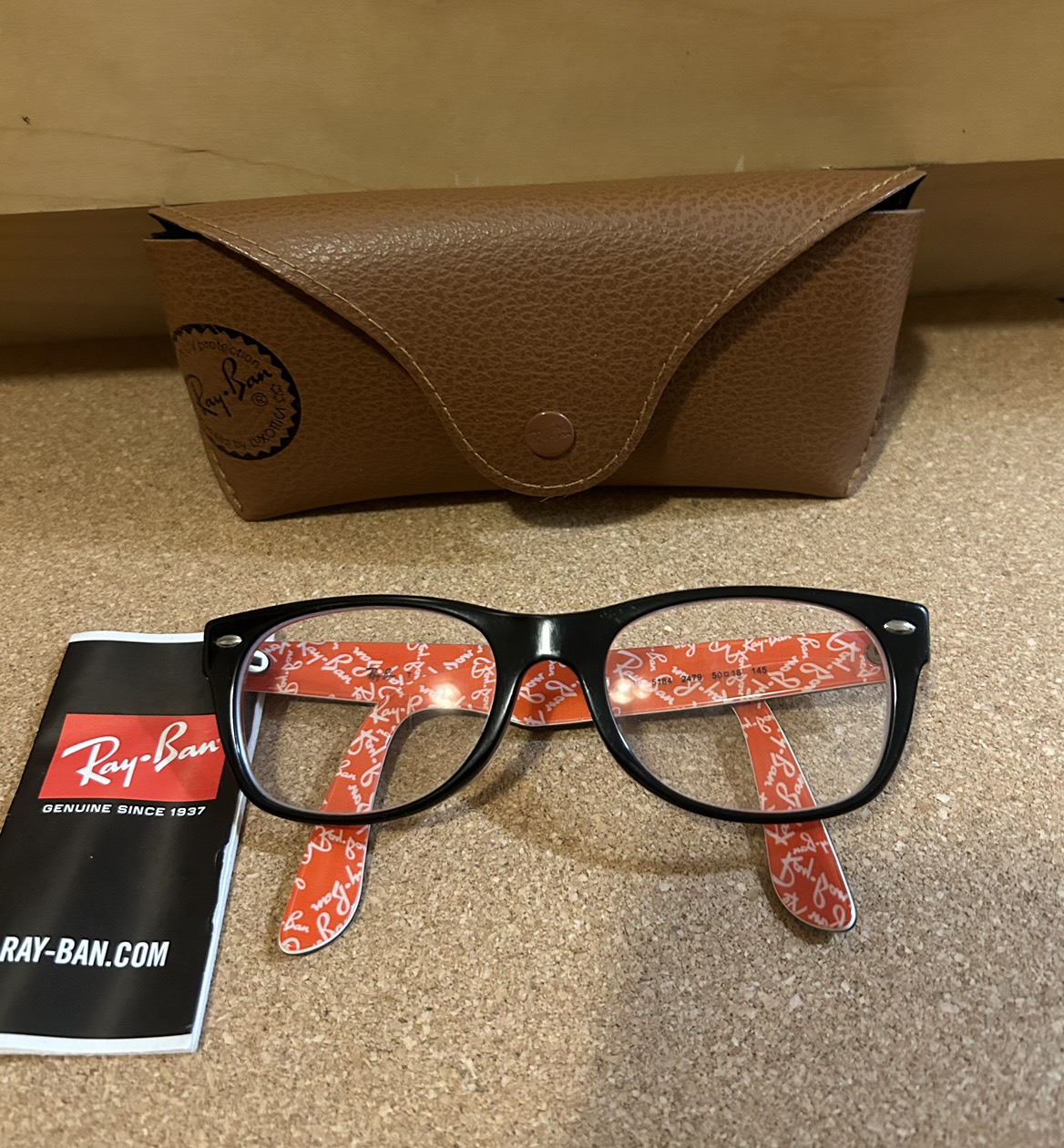 Ray-ban frame unisex with casing details by the pictures image indicator(2)