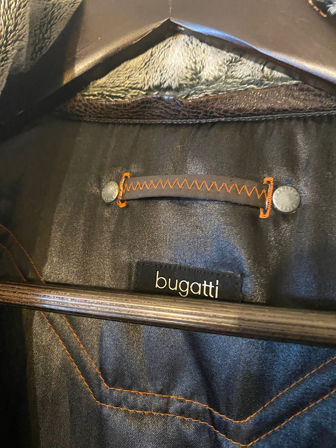 Bugatti  men's dark brown  coat image indicator(4)