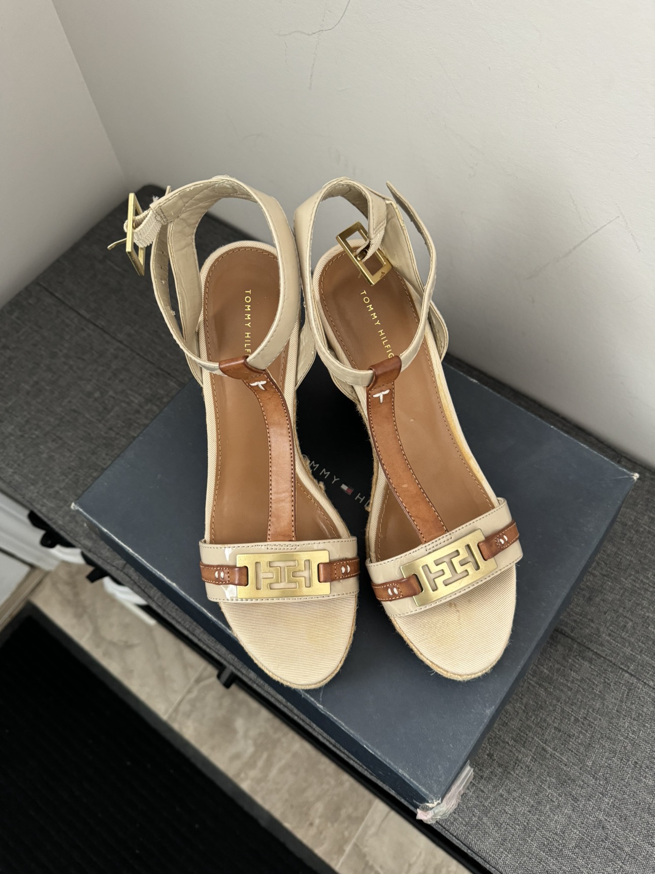 Tommy Hilfiger Wedge sandals - photo 2