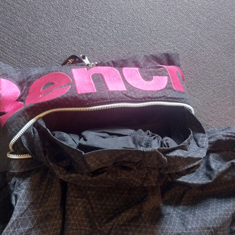 Ladies Bench jacket image indicator(2)