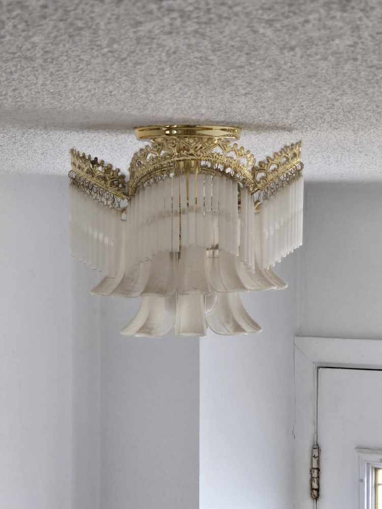 Chandeliers and Corner Light Stand - photo 3
