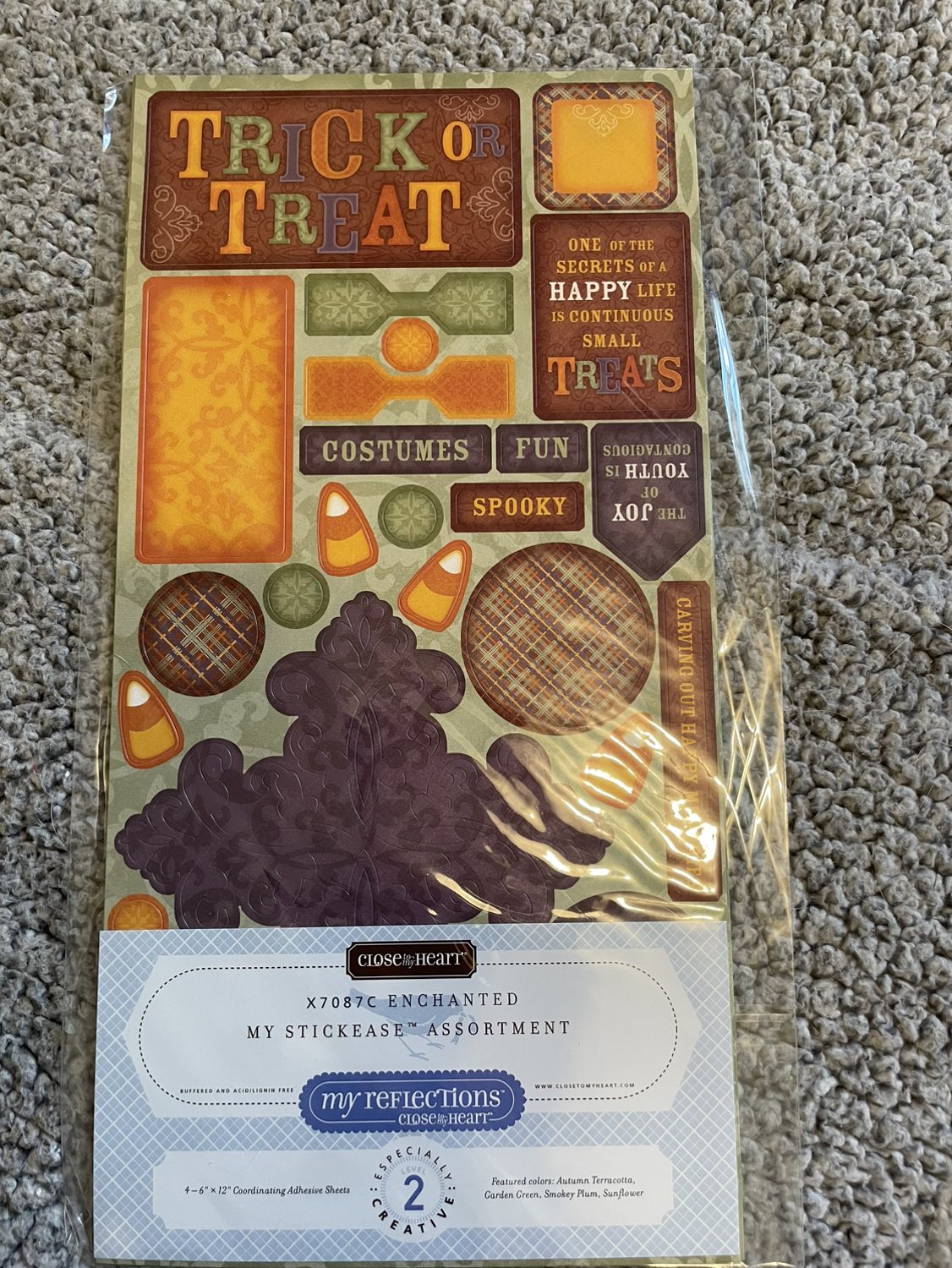 Scrapbooking adhesive sheets image indicator(4)